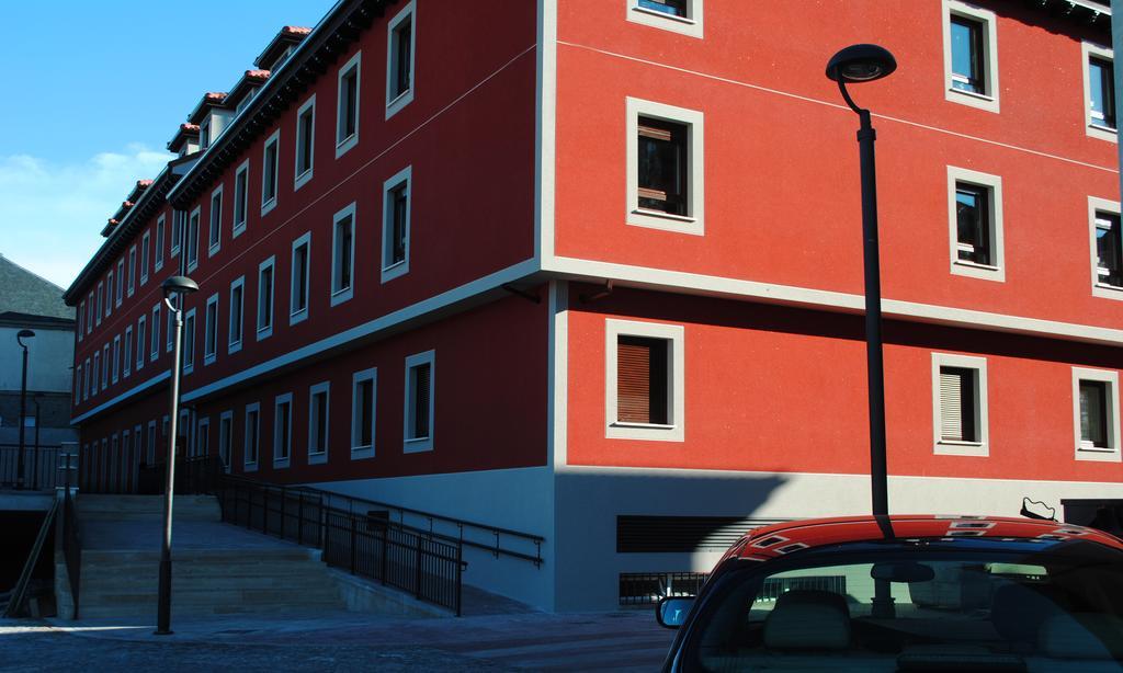 The Factory Residence Hall Segóvia Exterior foto